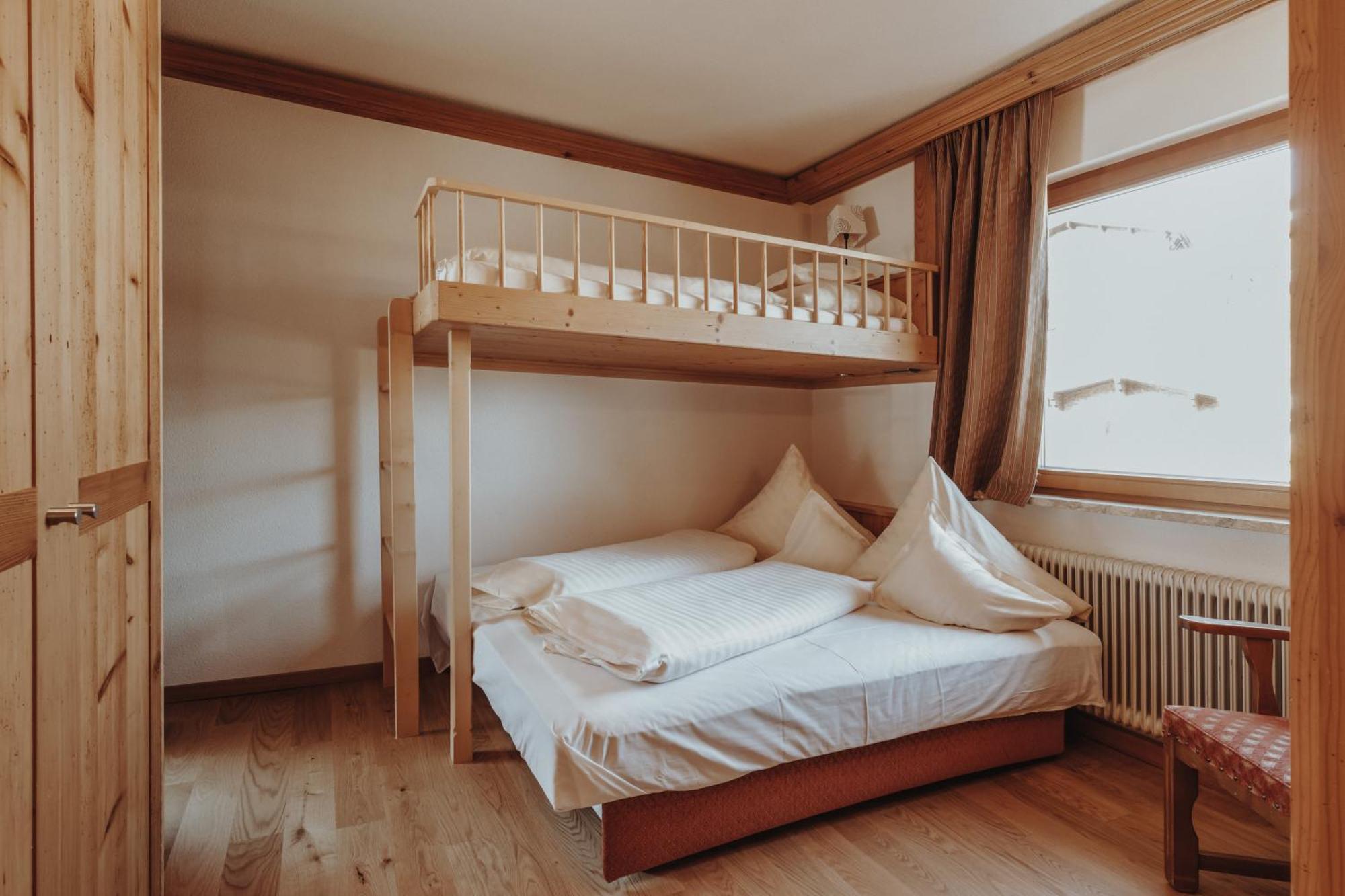 Hotel Austria Lech am Arlberg Rum bild
