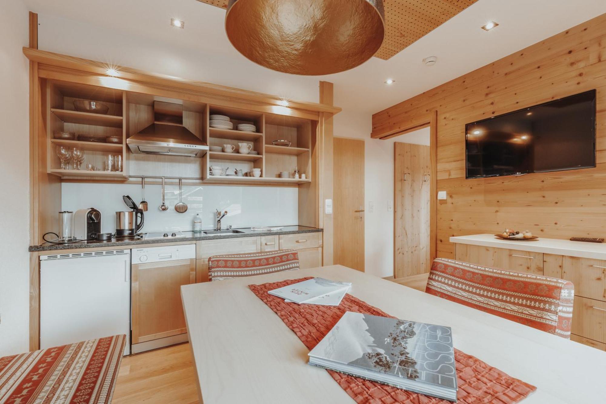 Hotel Austria Lech am Arlberg Rum bild