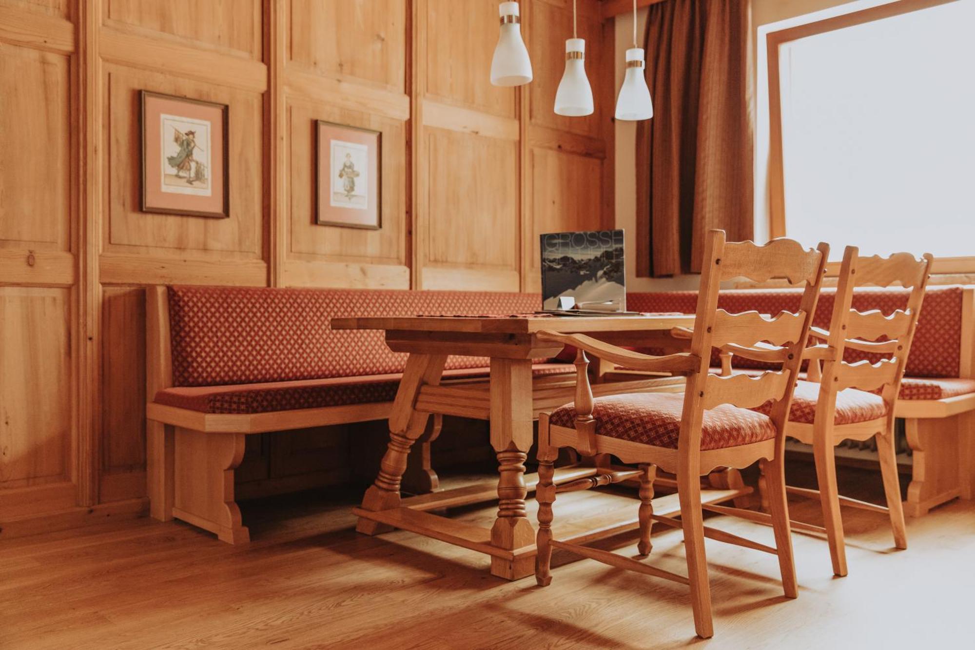 Hotel Austria Lech am Arlberg Rum bild